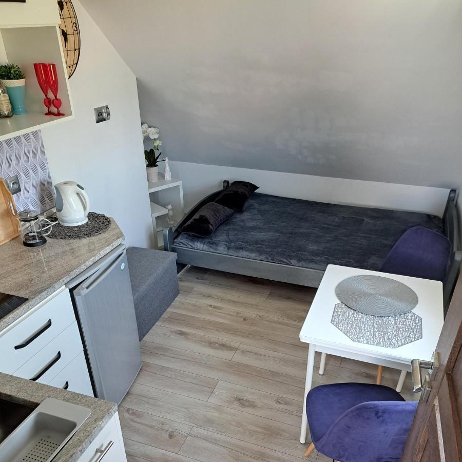 Maly Apartamencik Teo Rewal Eksteriør bilde